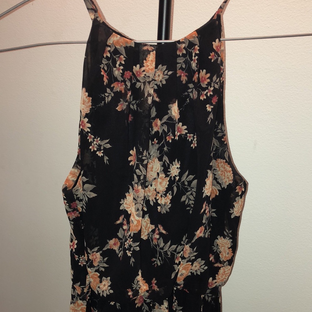 Super cute, sexy, flowy midi-dress. Size XS